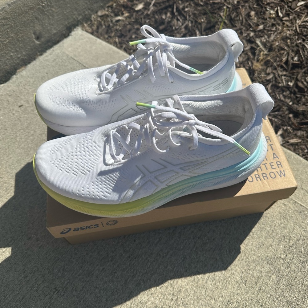 ASICS Gel Nimbus 25
